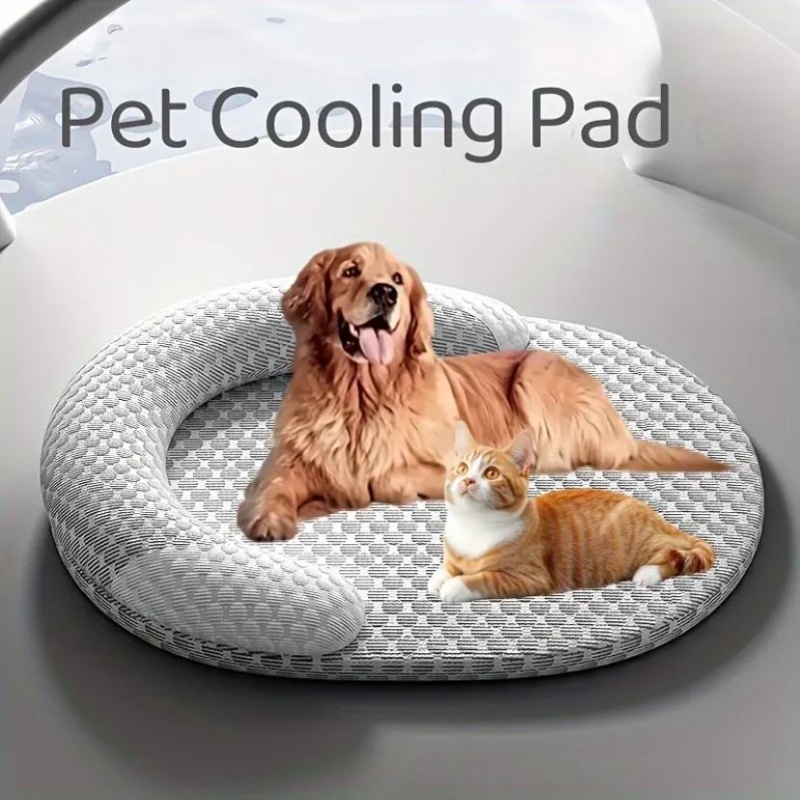 سرير تبريد للكلاب من الحرير ال - مراجعة Dog Cooling Mat وسعره