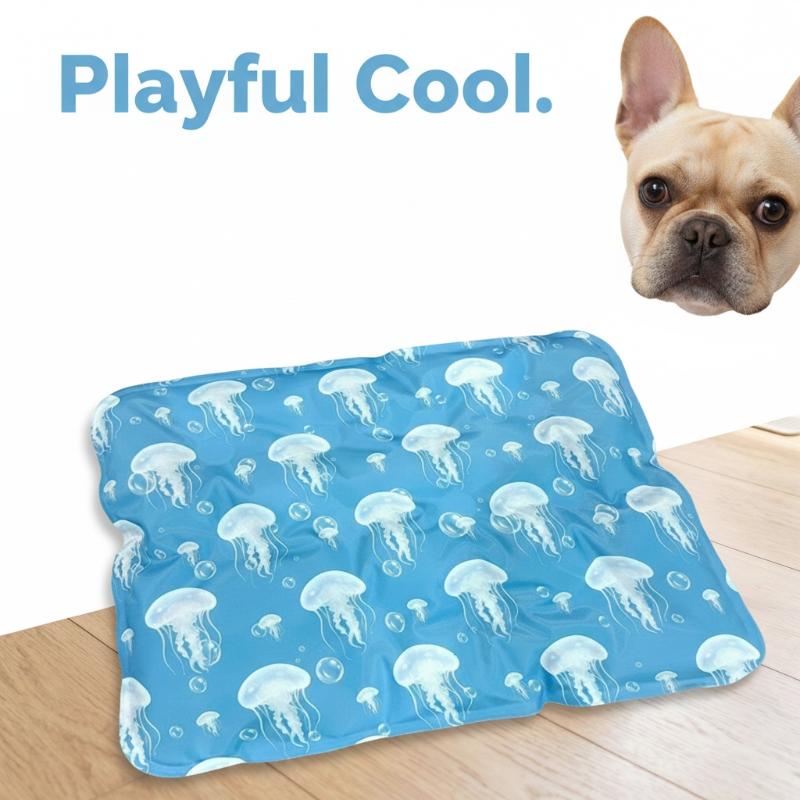 وسادة تبريد ذاتية التبريد للكل - مراجعة Dog Cooling Mat وسعره
